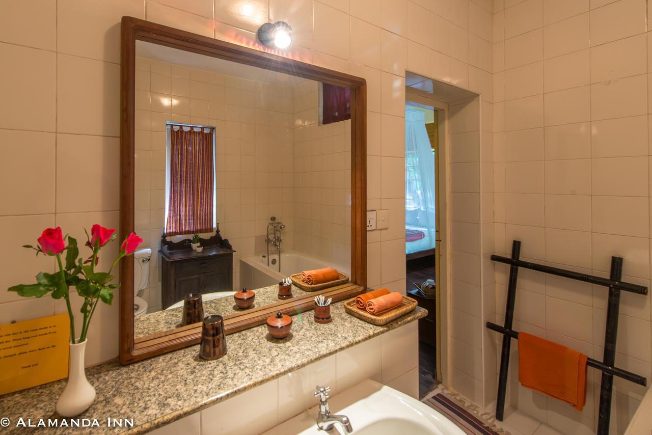 Alamanda Inn, Boutique Hotel And French Restaurant يانغون المظهر الخارجي الصورة